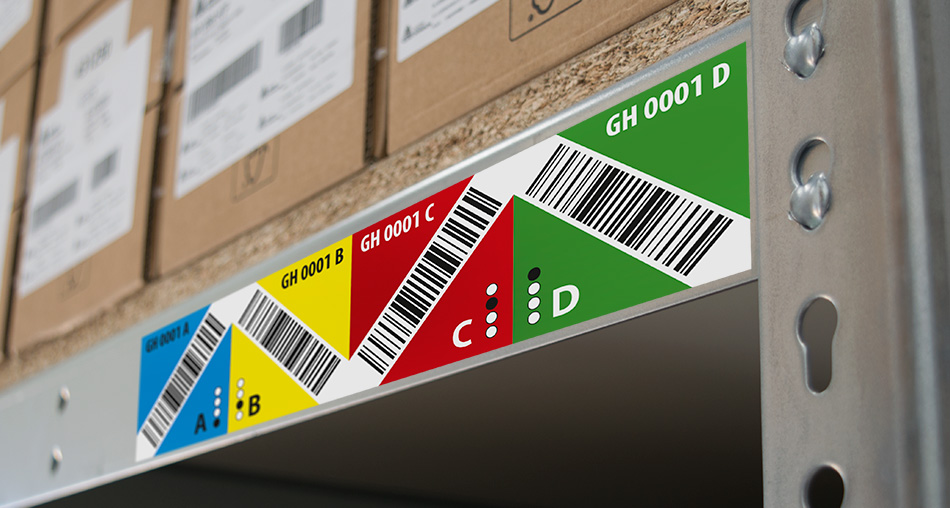 Multilevel magazijnstickers met barcode op magazijnstellingen